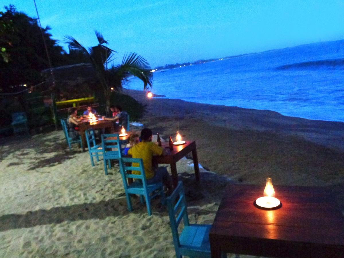Reggae Zone Beach Resort Tangalle Ngoại thất bức ảnh