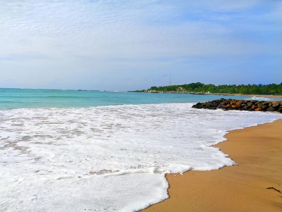 Reggae Zone Beach Resort Tangalle Ngoại thất bức ảnh